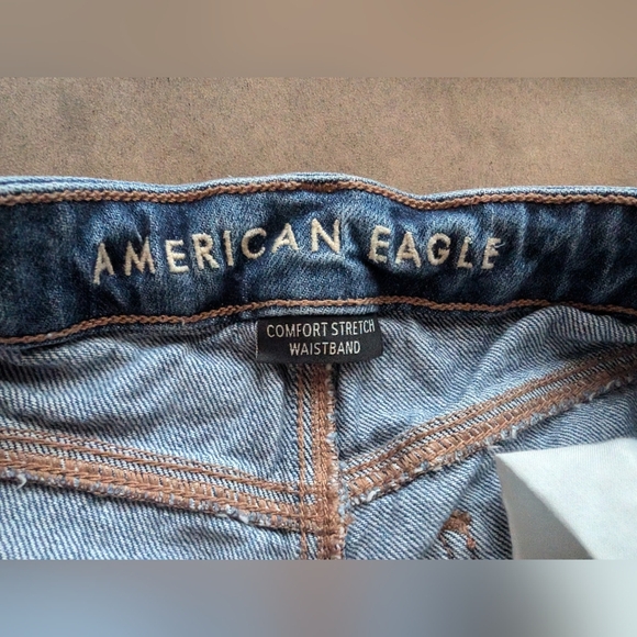 American Eagle Blue Distressed Jean Shorts - Picture 4 of 6